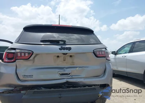 2019 Jeep Compass Altitude Fwd z USA, uszkodzony, nr VIN 3C4NJCBB0KT613244